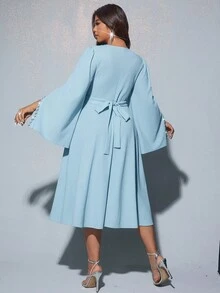 Viva Relle 大码女式优雅宴会、派对、迷人活动圆领钻石装饰腰部喇叭长裙（随机水钻装饰） - 藍色 - 查看 2