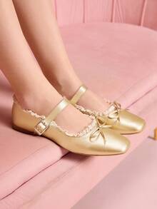 CUCCOO DOLLMOD Sapatos Planos de Moda com Laço Decorativo e Fivela - Dourado - Visão 3