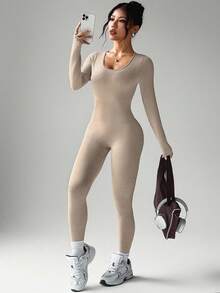 Easithlete 女式纯色简约露背长袖连体裤 - 卡其色 - 查看 2