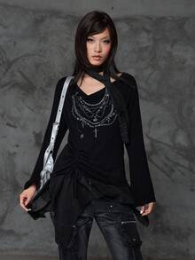 ROMWE Grunge Punk Bloopia Camiseta de manga larga de punto con estampado digital, cuello caído y escote alto, para mujer, estilo coreano casual, rejuvenecedor, para otoño/invierno y Halloween, de alta gama, con collar de perlas