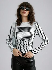 SHEIN ChicEase Camiseta de mujer con parches de encaje, fruncido lateral y ajuste ceñido a rayas - Blanco y Negro - Ver 6