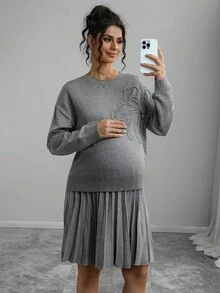 Momance Handmade Floral Solid Color Maternity Sweater Set, Minimalist Chic 3D Flower Round Neck Knit Suit - Grey - View 4