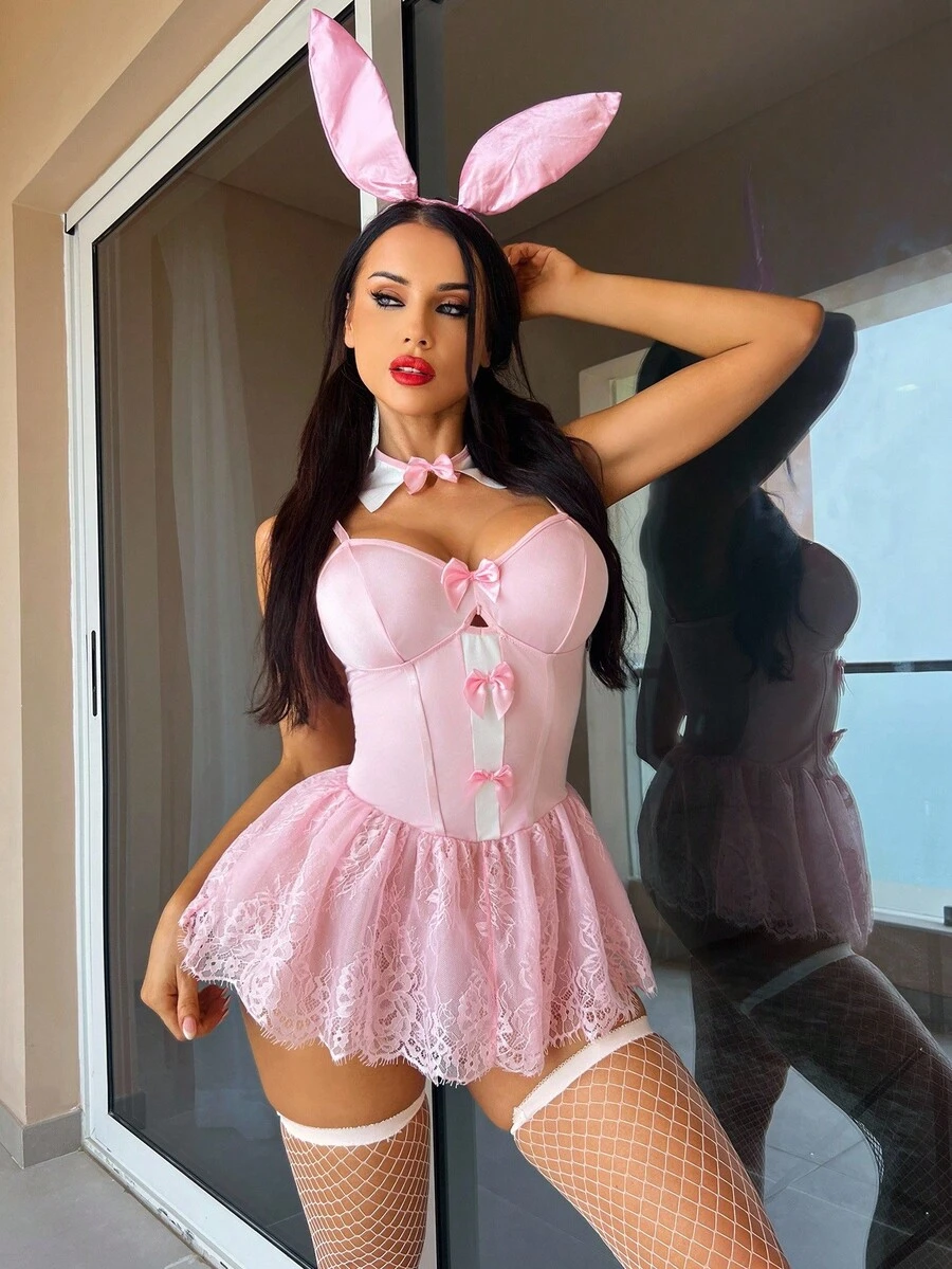 Fantasy Costume Bộ trang phục cô gái thỏ gợi cảm Halloween: Váy ren hai dây có lông mi, băng đô, vòng cổ, tất lưới, 6 món. - Màu Hồng baby - Xem 1