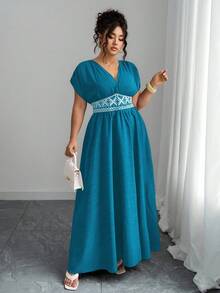 Elenzga Plus Size Women's Casual Maxi Dress With Waist Embroidery, Paisley Pattern Bohemian Style Deep V-Neck, Ruched Shoulder, Cinched Waist, Slimming & Elegant For Outing, Afternoon Tea, Party, Daily, Vacation