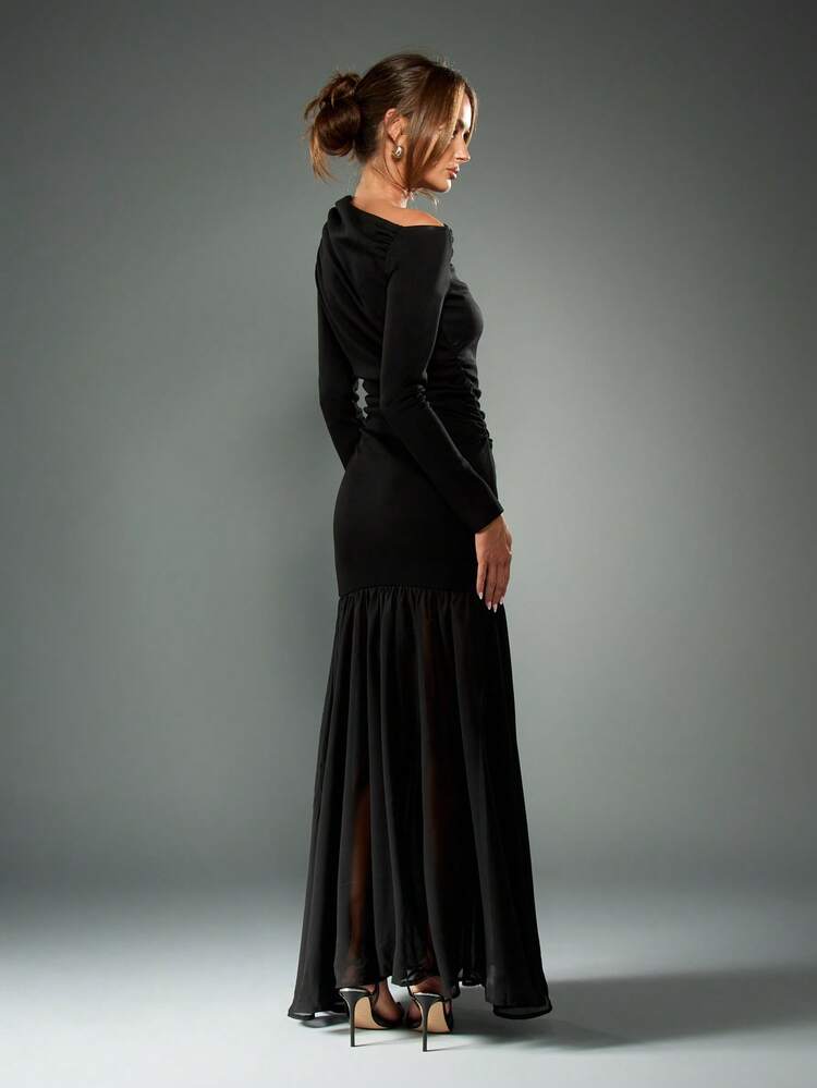 MISSGUIDED Elegant Off-Shoulder Mermaid Evening Maxi Dress With Long Sleeves And Ruched Detail Floor Length Holiday Wedding Guest Winter Formal Gown