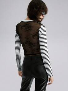 SHEIN ChicEase Camiseta de mujer con parches de encaje, fruncido lateral y ajuste ceñido a rayas - Blanco y Negro - Ver 7