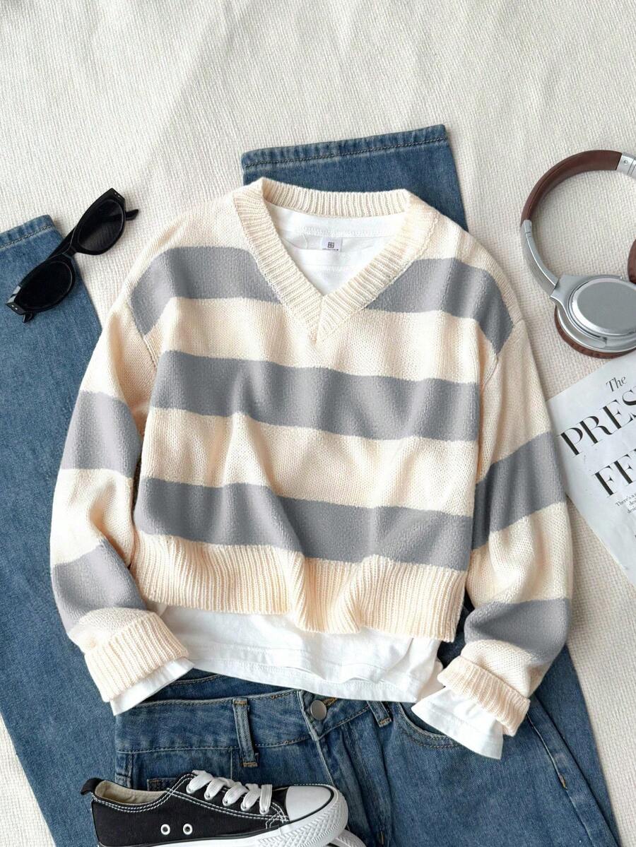 SHEIN Tween Girls Sweaters 1pc Chic Blue And White Stripe,Autumn,Casual,Holiday,Back-To-School Knit V-Neck Long Sleeve Cropped Pullover,Thick Textured Knit - Grey - View 1