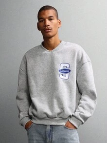 SUMWON 短款学院风经典运动衫，带刺绣校园字母标志，休闲圆领长袖套头衫，秋冬家居服 - 灰色 - 查看 1