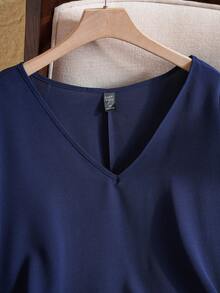 EMERY ROSE Plus Size Women's Striped Batwing Color-Blocking V-Neck Batwing Sleeve Summer Shirt