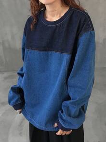 FRIFUL Áo denim dáng rộng cổ tròn tay dài trễ vai màu tương phản dành cho nữ - Màu xanh lam - Xem 3