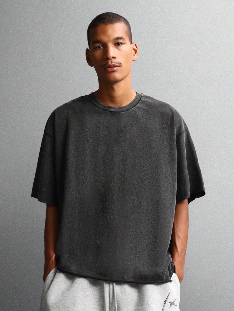 T-shirt squadrata con spalle scese e bordo grezzo