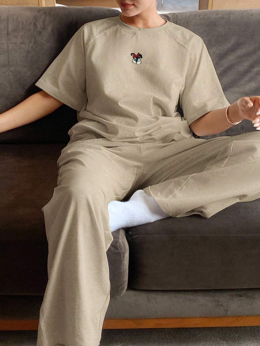 DAZY 可爱卡通印花插肩袖宽松睡衣套装 - 卡其色 - 查看 1