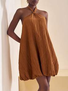 Zivah 2025 秋季新款音乐节、复活节、圣帕特里克节、西部风、游牧风、生日派对、毕业典礼、学院风、学生装、日常休闲、基础百搭、休闲、邮轮旅行、海滩、日光浴、网络热卖、街头潮流、婚礼宾客波西米亚风、通勤、早午餐、机场装棕色亮面面料露背扭花蕾裙、纹理面料短款 A 字型露背连衣裙 - 棕色 - 查看 4