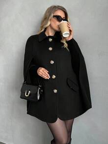 Auralis 大码女式优雅金属花朵纽扣设计斗篷外套，秋冬 - 黑色 - 查看 6