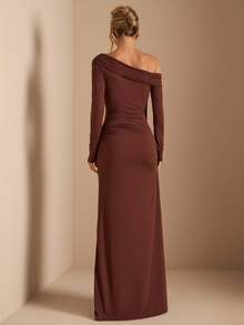 SHEIN BAE فستان كتف مكشوف بأكمام طويلة مع إبزيم معدني على الخصر مزين بكشكشة، فستان أنيق للمناسبات، الزفاف، وصيفات العروس، أعياد الميلاد، خريف/شتاء