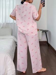 Napfluff CURVE 粉色蝴蝶结格子印花翻领短袖睡衣套装女士粉色睡衣套装格子睡衣套装蝴蝶结睡衣套装女士睡衣套装可爱睡衣套装舒适优雅细节 - 粉色 - 查看 3