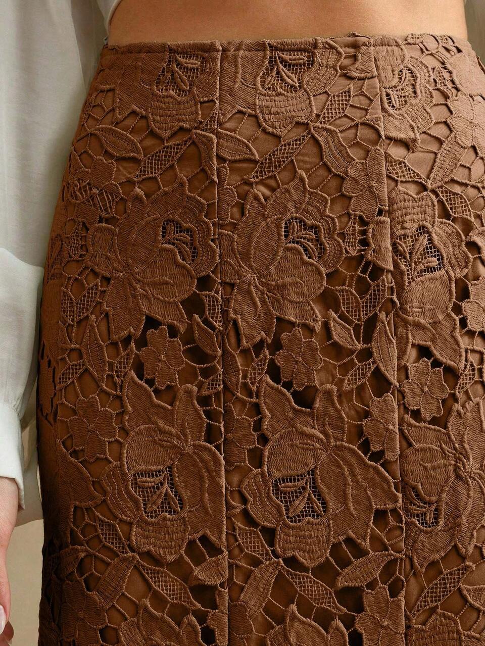 Anewsta Women's Fashionable And Elegant Patchwork Design Heavy Lace Hollow-Out Brown Skirt, Autumn/Winter