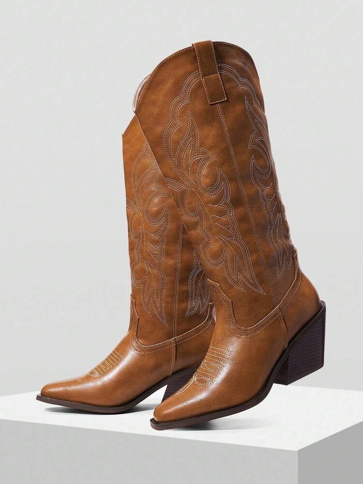 Botas de montar con punta puntiaguda, suela gruesa y bordados para mujer en color camello, botas de tacón medio hasta la pantorrilla de moda para otoño/invierno