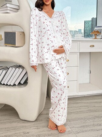 SHEIN Graviditet Moonlight & Mama Romantisk Blommig Kontrast Spets Långärmad Topp & Byxor Pyjamas Set För Gravida Kvinnor Blommigt Pyjamas Set Bekvämt Pyjamas Set, Höst Vinterkläder