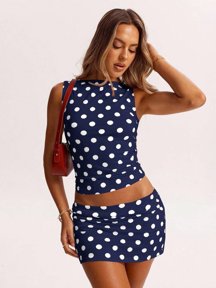 SHEIN BAE 这款夏季红白波点简约休闲露肩上衣，适合时尚街头、海滩度假、意大利之旅、通勤休闲、法国南部度假、海岛度假、蜜月旅行等场合。 - 藏蓝色 - 查看 1