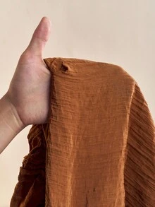 Zivah 2025 秋季新款音乐节、复活节、圣帕特里克节、西部风、游牧风、生日派对、毕业典礼、学院风、学生装、日常休闲、基础百搭、休闲、邮轮旅行、海滩、日光浴、网络热卖、街头潮流、婚礼宾客波西米亚风、通勤、早午餐、机场装棕色亮面面料露背扭花蕾裙、纹理面料短款 A 字型露背连衣裙 - 棕色 - 查看 7