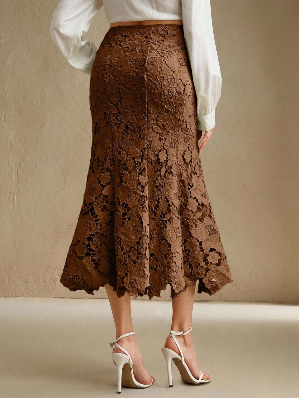 Anewsta Women's Fashionable And Elegant Patchwork Design Heavy Lace Hollow-Out Brown Skirt, Autumn/Winter