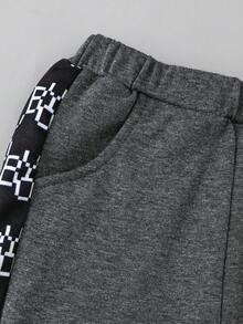 SHEIN Explorewe 2pcs/Set Young Boy Graphic Print Crossbody Bag, Sweatshirt And Sweatpants Casual Outfit Fall Winter - Grey - View 5