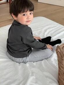 DAZY 2pcs Baby Boy Casual Comfortable Round Neck T-Shirt And Pants Homewear Set