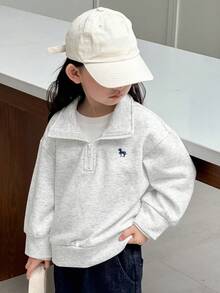 Dazy Kids 女童刺绣保暖内衬高领长袖运动衫，年轻女孩秋季服装 - 淺灰色 - 查看 5