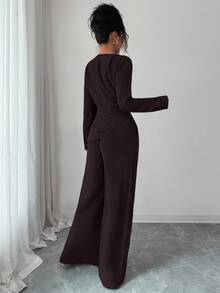 SHEIN Raffinéa 2 件女士纯色卷边不对称下摆长袖套装女士棕色两件套裤子套装长袖两件套女士棕色两件套女士 - 棕色 - 查看 2