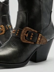 Solezae 女式做旧 PU 黑色铜扣金属粗跟踝靴 - 标志性牛仔风格，适合秋季造型和节日穿着的时尚靴子 - 黑色 - 查看 7