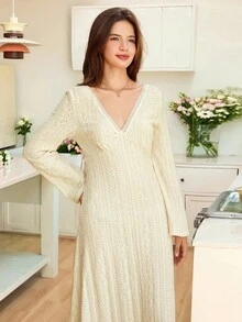 Snug Reverie 蕾丝拼布 V 领长袖睡裙，女式针织提花蕾丝系带露背睡袍，秋季 - 米色 - 查看 5