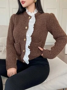 DAZY Damen elegante Kontrast Plissee Rüschen Saum Patchwork Taschen Knopfverschluss Strickjacke, Herbst/Winter - Kaffeebraun - Übersicht 6