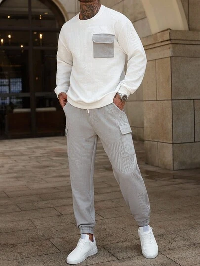 Manfinity Homme 男式白色和灰色口袋翻盖套头衫和纯色工装裤套装，秋季服装