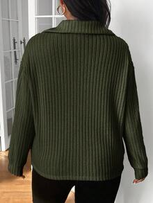 SHEIN Frenchy 休闲拉链领蓬松杏色加大码T恤 - 軍綠色 - 查看 2