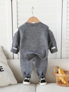 Souflis Souflis 男婴骆驼熊提花针织毛衣套装，面料柔软厚实，适合秋冬休闲穿着 - 深灰色 - 查看 2