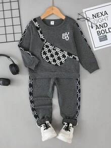 SHEIN Explorewe 2pcs/Set Young Boy Graphic Print Crossbody Bag, Sweatshirt And Sweatpants Casual Outfit Fall Winter - Grey - View 6