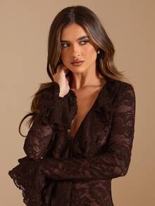 SHEIN BAE 夏日度假早春纯白性感简约优雅长袖荷叶边深V名媛蕾丝简约淑女连衣裙，情人节连衣裙，派对连衣裙，浪漫约会连衣裙，婚礼伴娘服，舞会连衣裙，日常通勤连衣裙，生日连衣裙，节日连衣裙 - 咖啡棕 - 查看 7