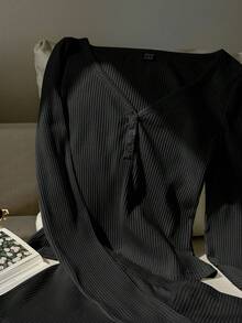 SHEIN EZwear 2 件套女士黑色休闲长袖上衣和短裤套装，夏季 - 黑色 - 查看 5