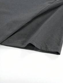 ROMWE MEN Anime 男式简约图案印花圆领短袖T恤 - 灰色 - 查看 4