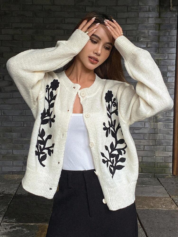 Women's Round Neck 3D Floral Decor Casual Cardigan
