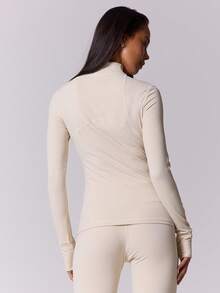 Musera Sport Sculpt Long Sleeve Zip Up Musera Sport Active Jacket Gymwear Seamless Slim Cinched  Stretch Padel Pilates Fitness Desert Runner