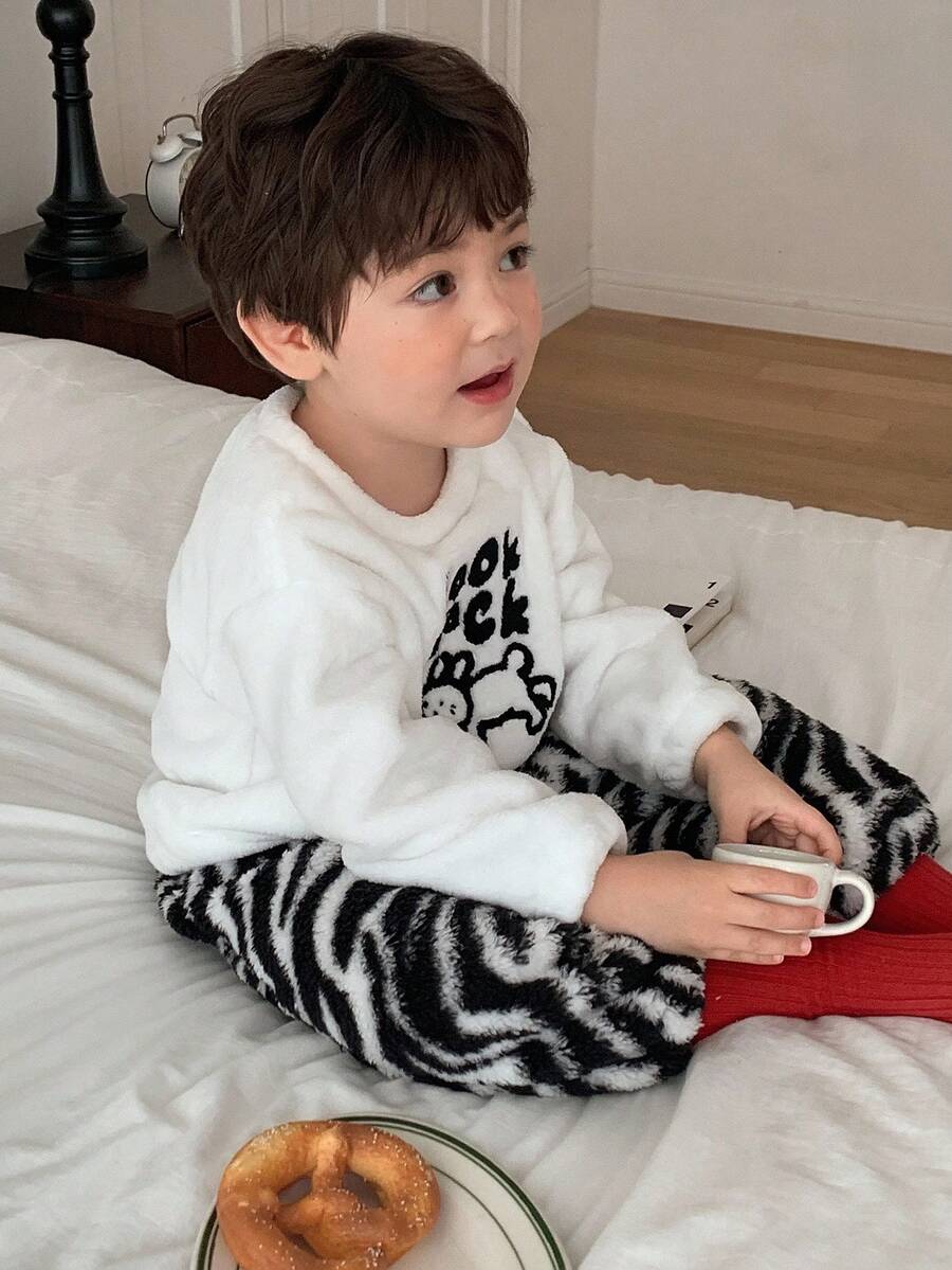 DAZY 2pcs Baby Boys' Sherpa Crew Neck Long Sleeve Top And Striped Pants Pajama Set Fall,Winter - Black and White - View 1