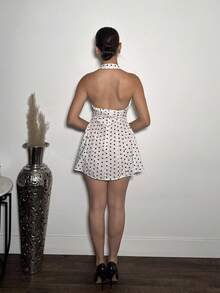Andrea Bello Vestido mini de verano con escote halter y espalda abierta con estampado de lunares para mujer - Blanco - Ver 2
