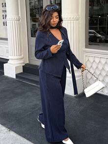 Easura 大码条纹夹克和裤子套装 - 藏蓝色 - 查看 3