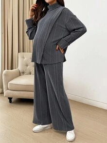 SHEIN 2 件孕妇秋季罗纹高领落肩上衣和可调节腰部裤子休闲套装 Co Ords 套装女士两件套女士舒适 2 件套休闲套装女士感恩节 Ghostface 孕妇装两件套装舒适两件套灰色 - 深灰色 - 查看 3