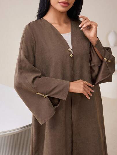 Al Najma 宽松纯色长袖女式阿拉伯长袍，3D金属装饰，休闲