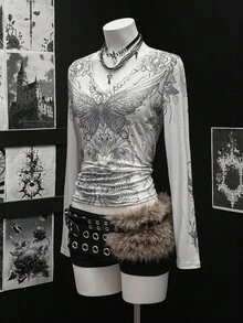 EgrlEra Women's Vintage V-Neck Butterfly Print Long Sleeve T-Shirt