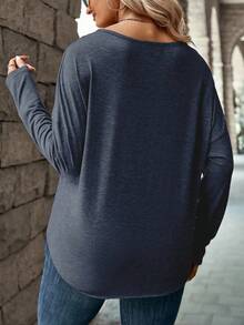 EMERY ROSE Damen Große Größen Einfarbiges V-Ausschnitt Knopf Langarm Lässig T-Shirt - marineblau - Übersicht 2