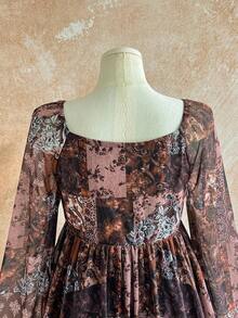 Dreamara Plus Size Women Vintage Floral Print Contrast Color Asymmetrical Hem Bell Sleeve Blouse, Autumn/Winter - Multicolor - View 4